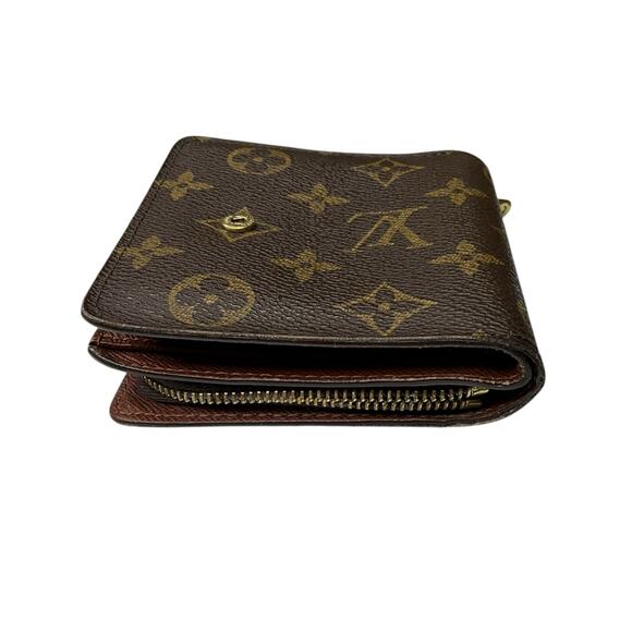 937. Louis Vuitton Monogram Bifold Wallet with Coin Pouch - Picture 4 of 6